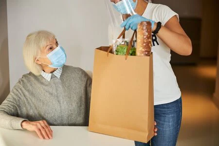 course à domicile et aide